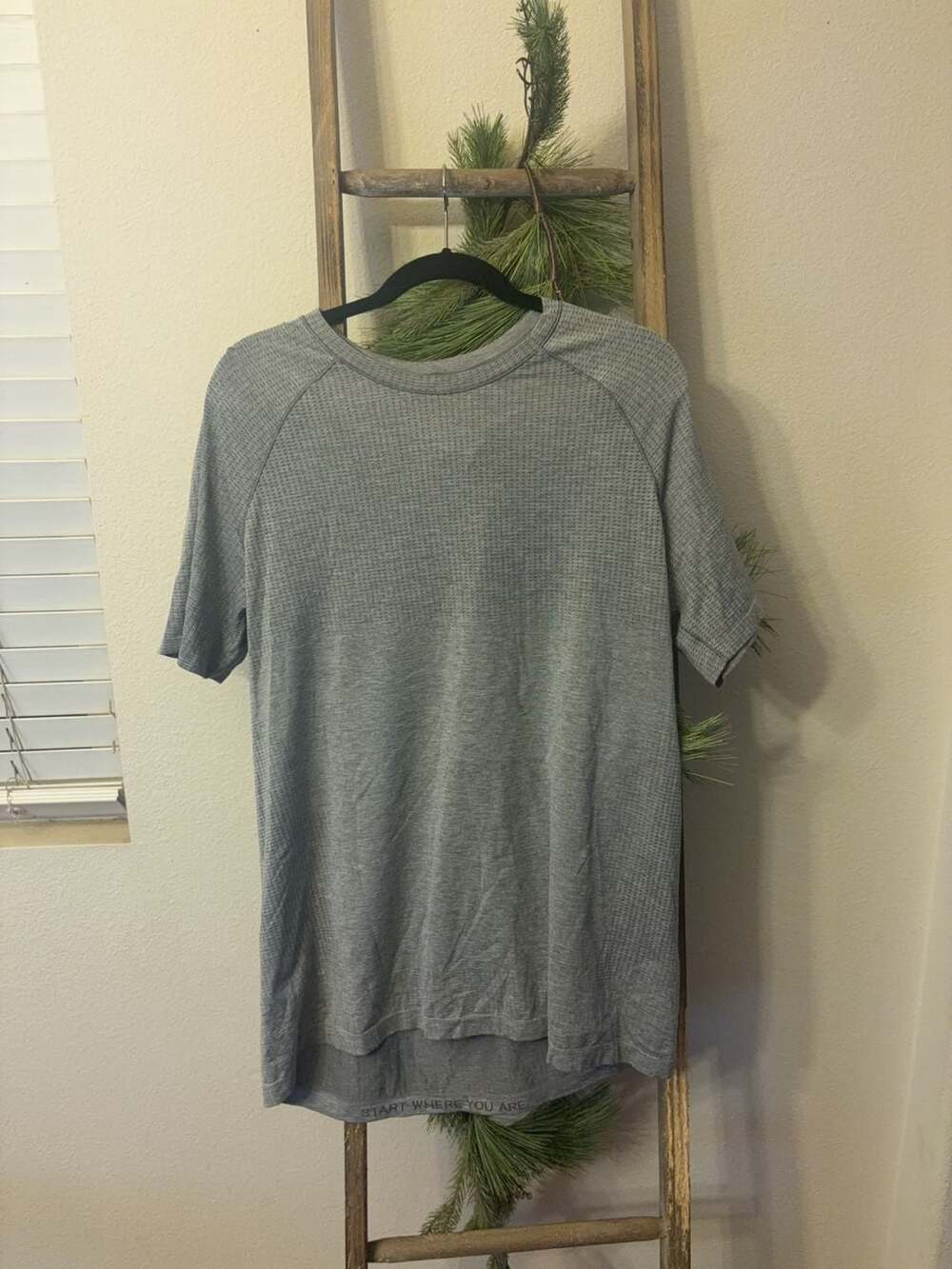 Lululemon Metal Vent Tech Short Sleeve Shirt XL